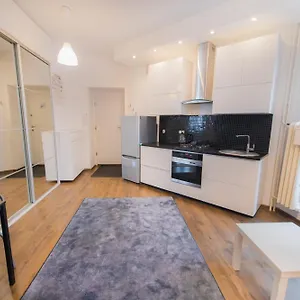 Poznanska Apartment. Great Location. Center Apartament